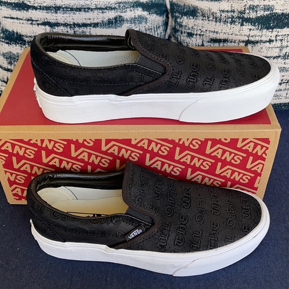 Vans Classic Slip-On Platforms Deboss Otw Black/Black WMNS - Picture 2 of 16